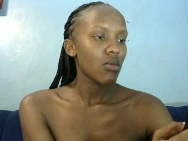 Trisha254 live cam on BongaCams