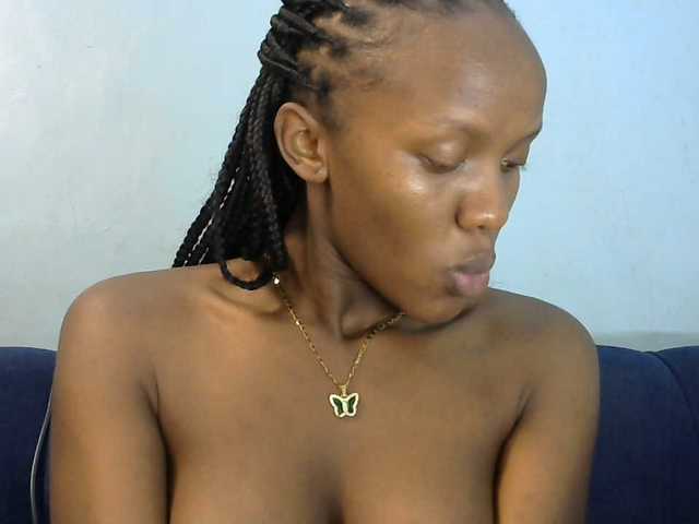 Trisha254 live cam on BongaCams