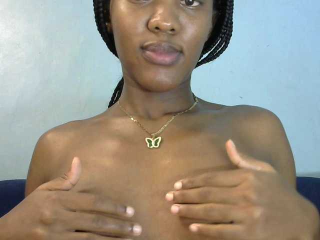 Trisha254 live cam on BongaCams