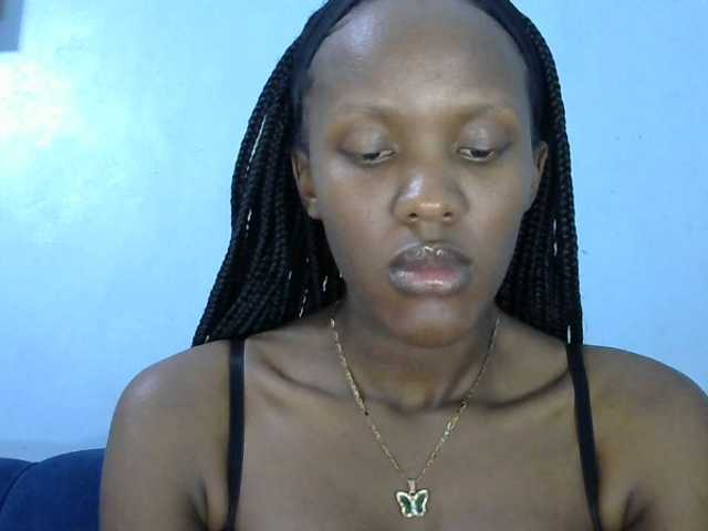 Trisha254 live cam on BongaCams