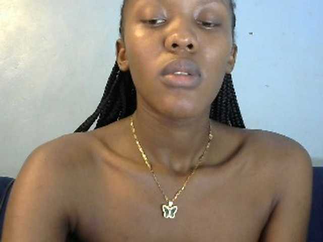Trisha254 live cam on BongaCams