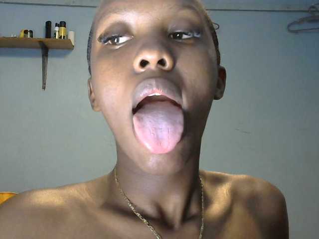 Trisha254 live webcam show