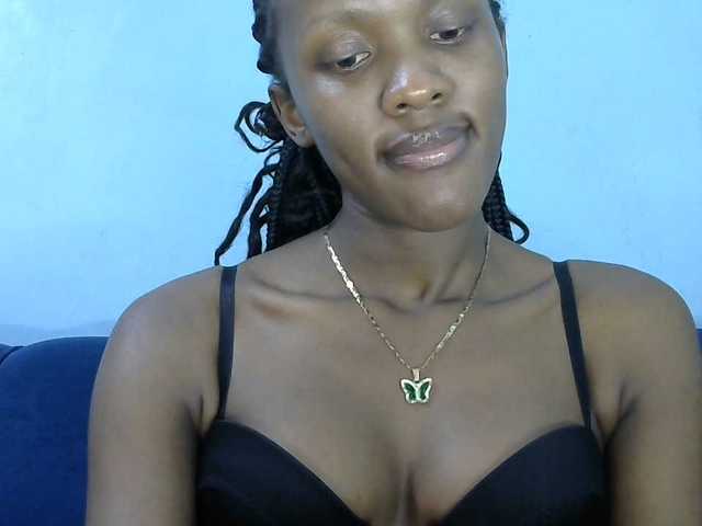 Trisha254 live cam on BongaCams