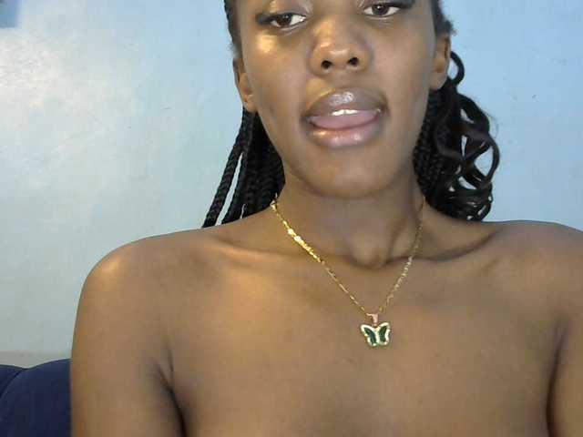 Trisha254 live cam on BongaCams