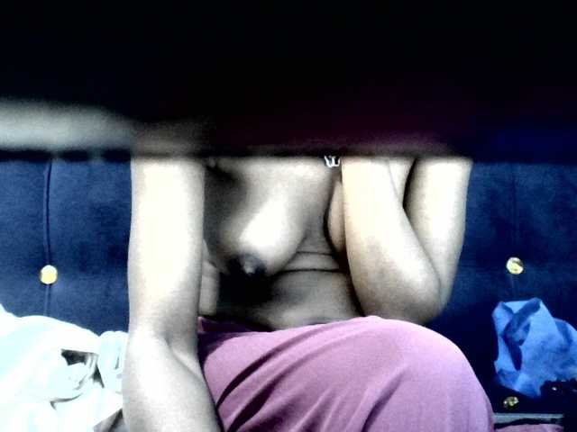 Trisha254 live cam on BongaCams