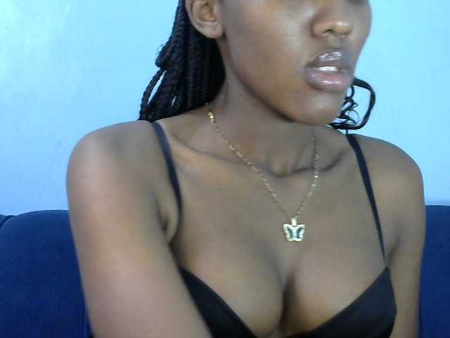 Trisha254 live cam on BongaCams