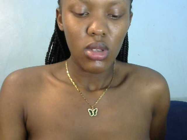 Trisha254 live cam on BongaCams