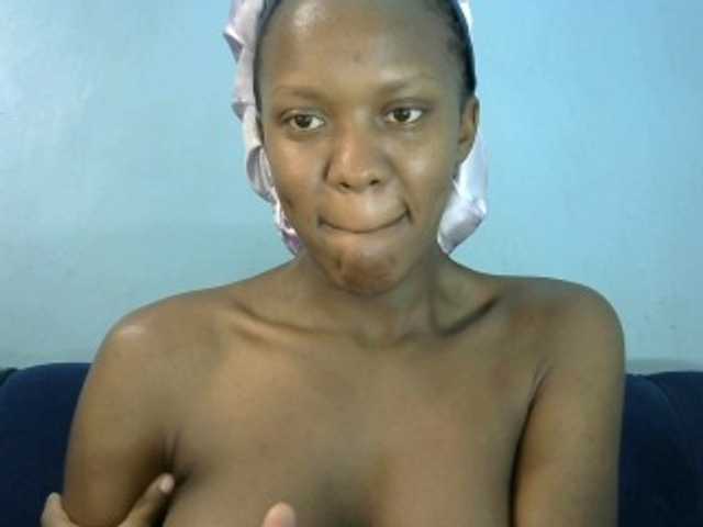 Trisha254 live cam on BongaCams
