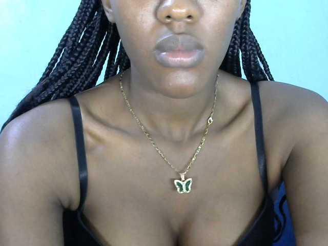 Trisha254 live cam on BongaCams