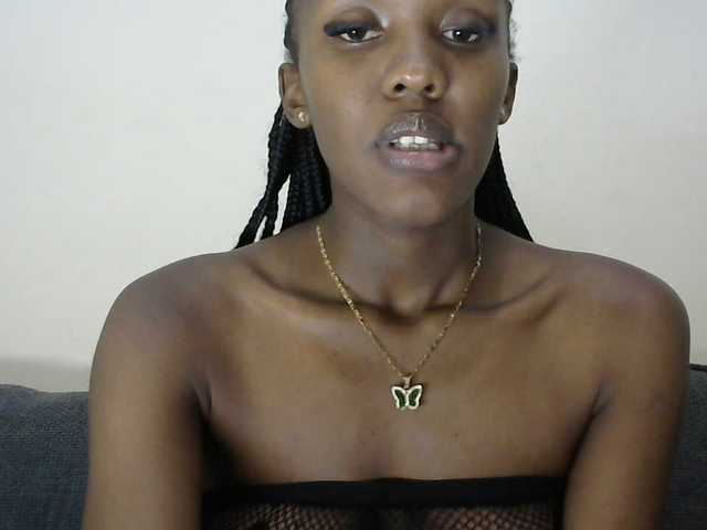 Trisha254 live cam on BongaCams