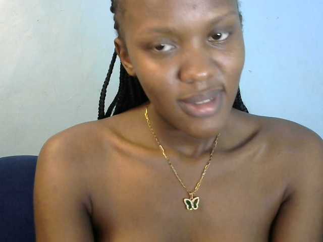 Trisha254 live cam on BongaCams