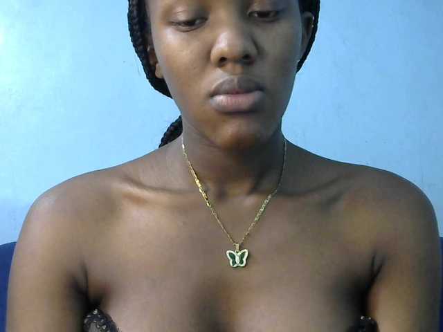 Trisha254 live cam on BongaCams