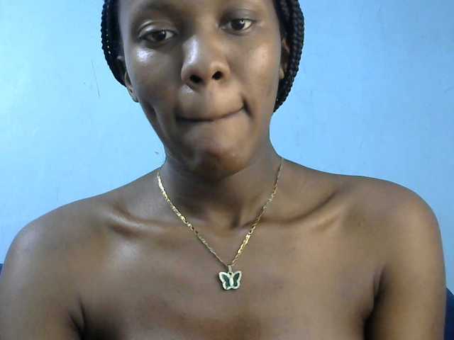 Trisha254 live cam on BongaCams