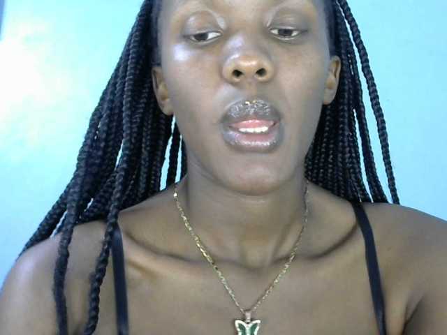 Trisha254 live cam on BongaCams