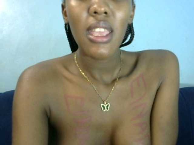 Trisha254 live cam on BongaCams