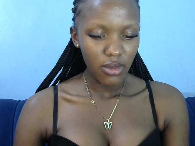 Trisha254 live cam on BongaCams