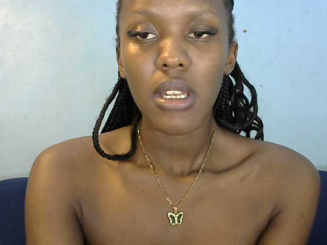 Trisha254 live cam on BongaCams