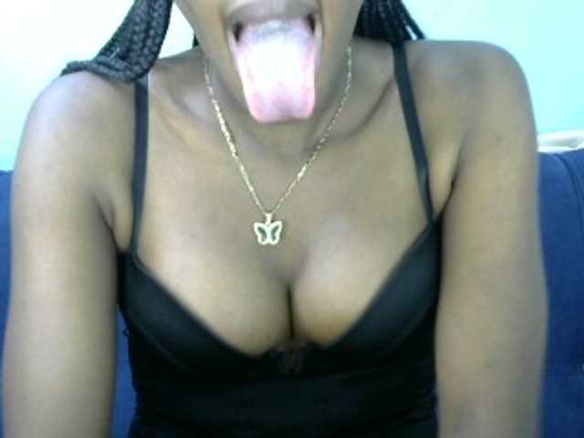 Trisha254 live cam on BongaCams