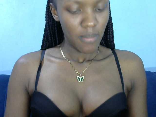 Trisha254 live cam on BongaCams