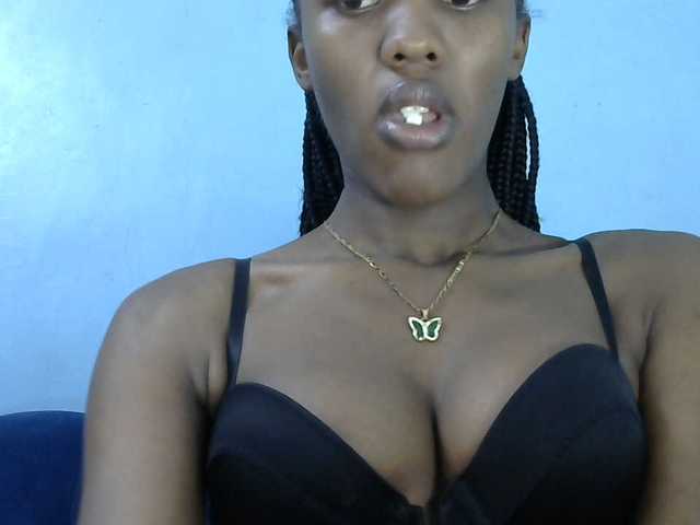 Trisha254 live cam on BongaCams