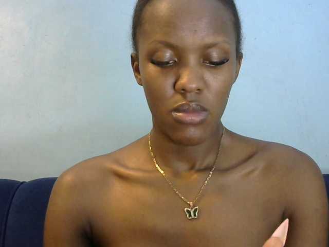 Trisha254 live cam on BongaCams