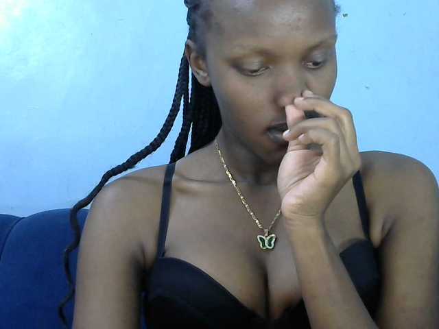 Trisha254 live cam on BongaCams