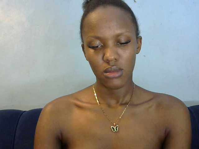 Trisha254 live cam on BongaCams