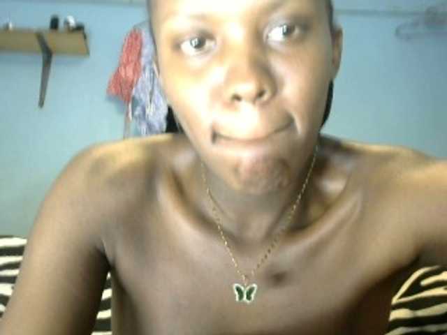 Trisha254 live cam on BongaCams