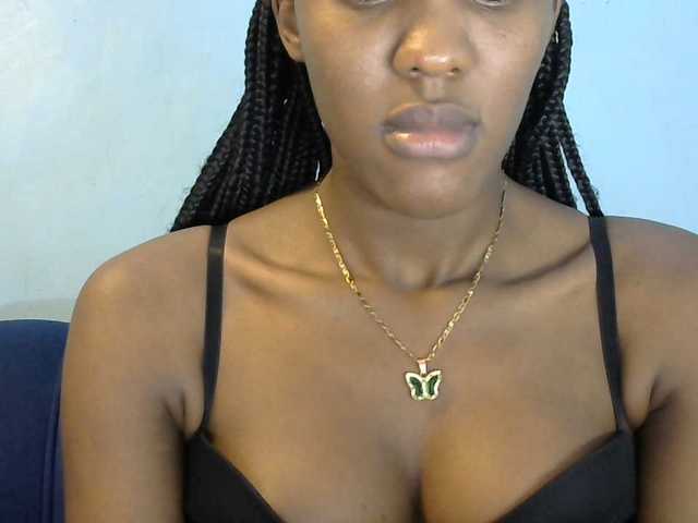 Trisha254 live cam on BongaCams