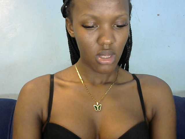 Trisha254 live cam on BongaCams