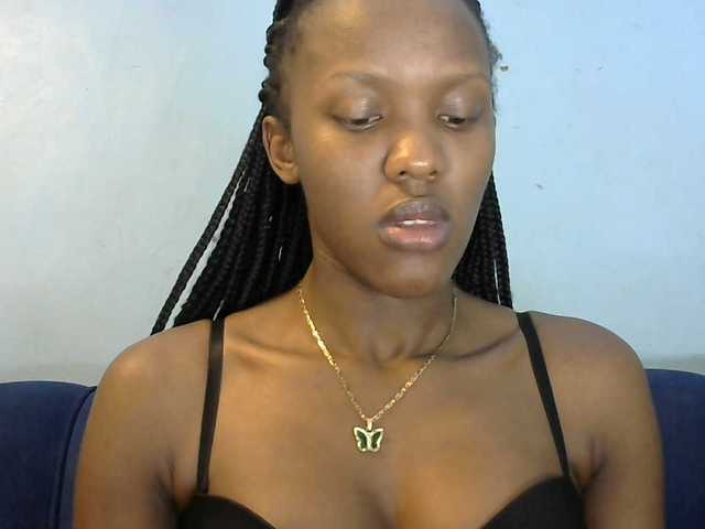 Trisha254 live cam on BongaCams