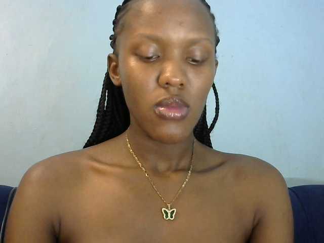 Trisha254 live cam on BongaCams