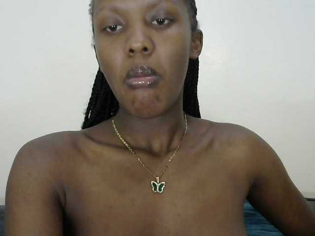 Trisha254 live cam on BongaCams