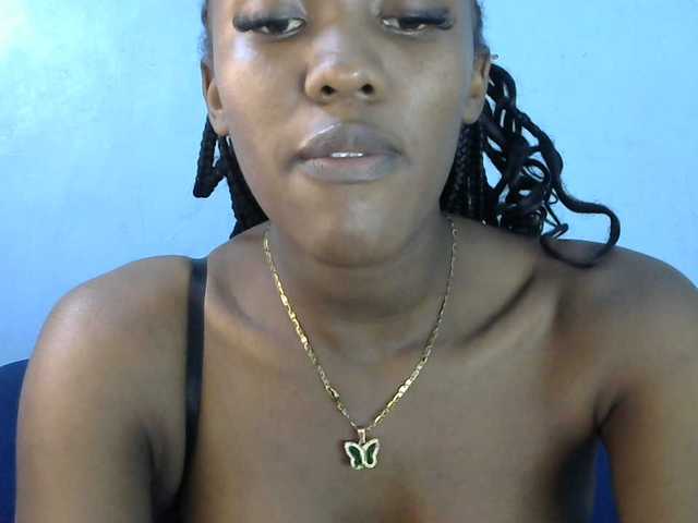Trisha254 live cam on BongaCams