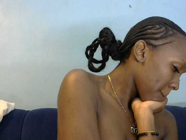 Trisha254 live cam on BongaCams