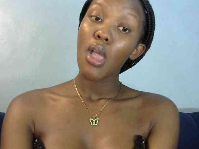 Trisha254 webcam