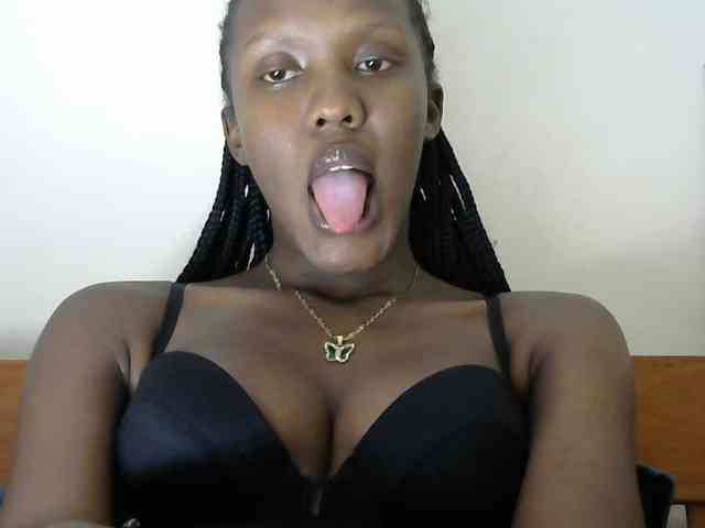 Trisha254 webcam