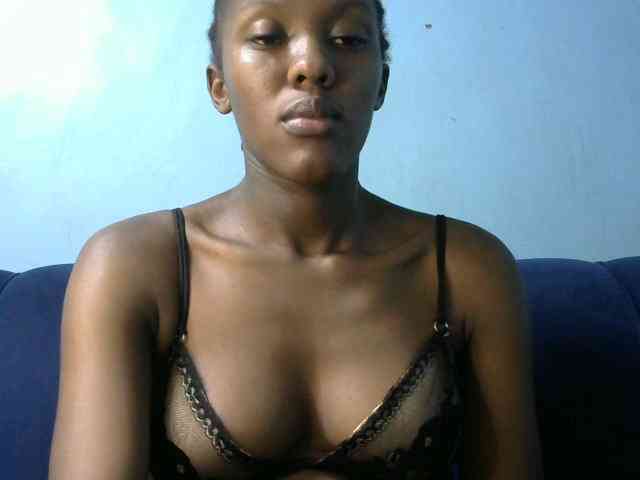 Trisha254 webcam