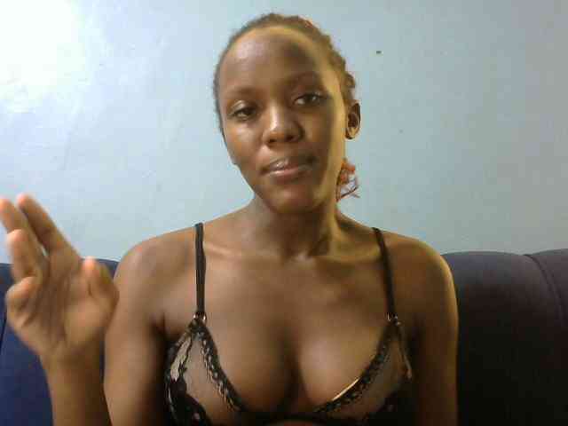 Trisha254 webcam