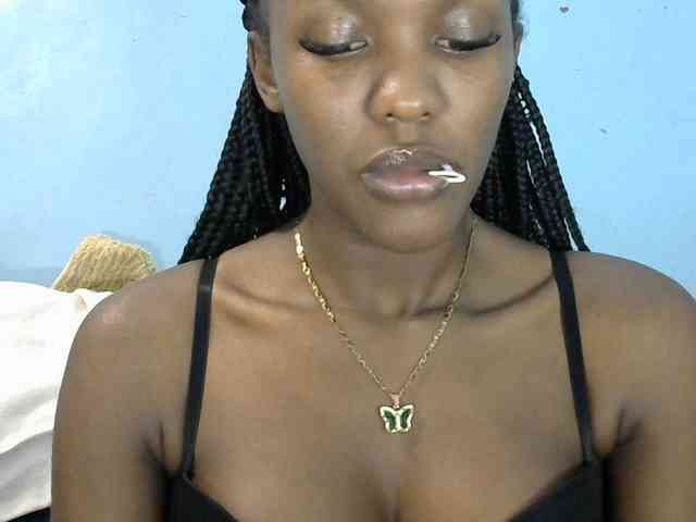 Trisha254 webcam