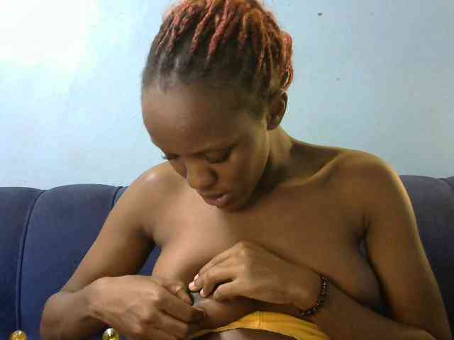 Trisha254 webcam