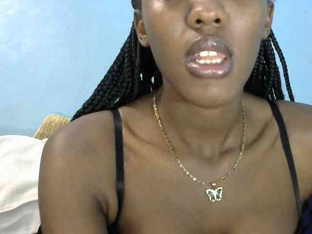 Trisha254 webcam