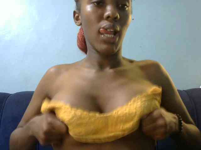 Trisha254 webcam