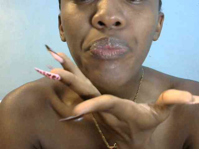 Trisha254 webcam