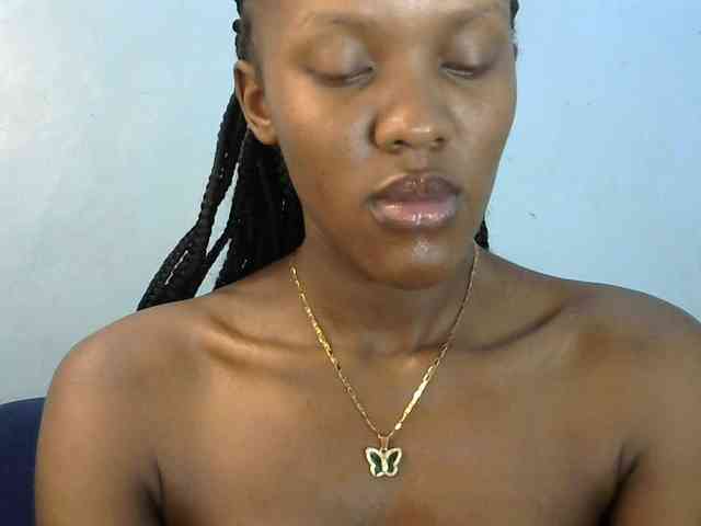 Trisha254 webcam