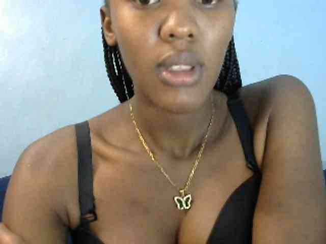 Trisha254 webcam