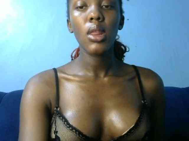 Trisha254 webcam