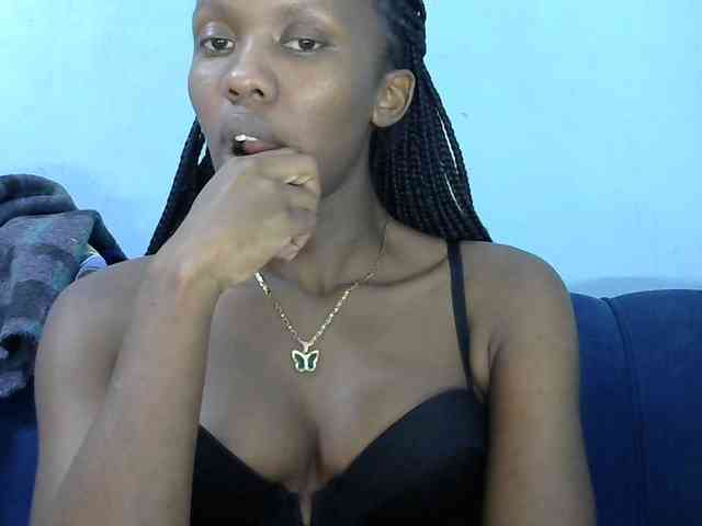 Trisha254 webcam
