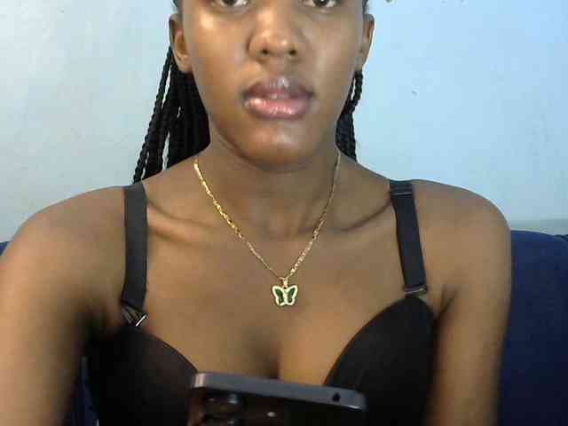 Trisha254 webcam