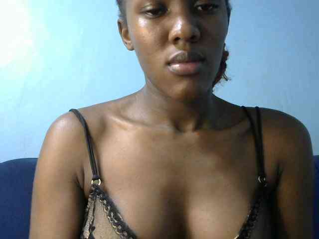 Trisha254 webcam